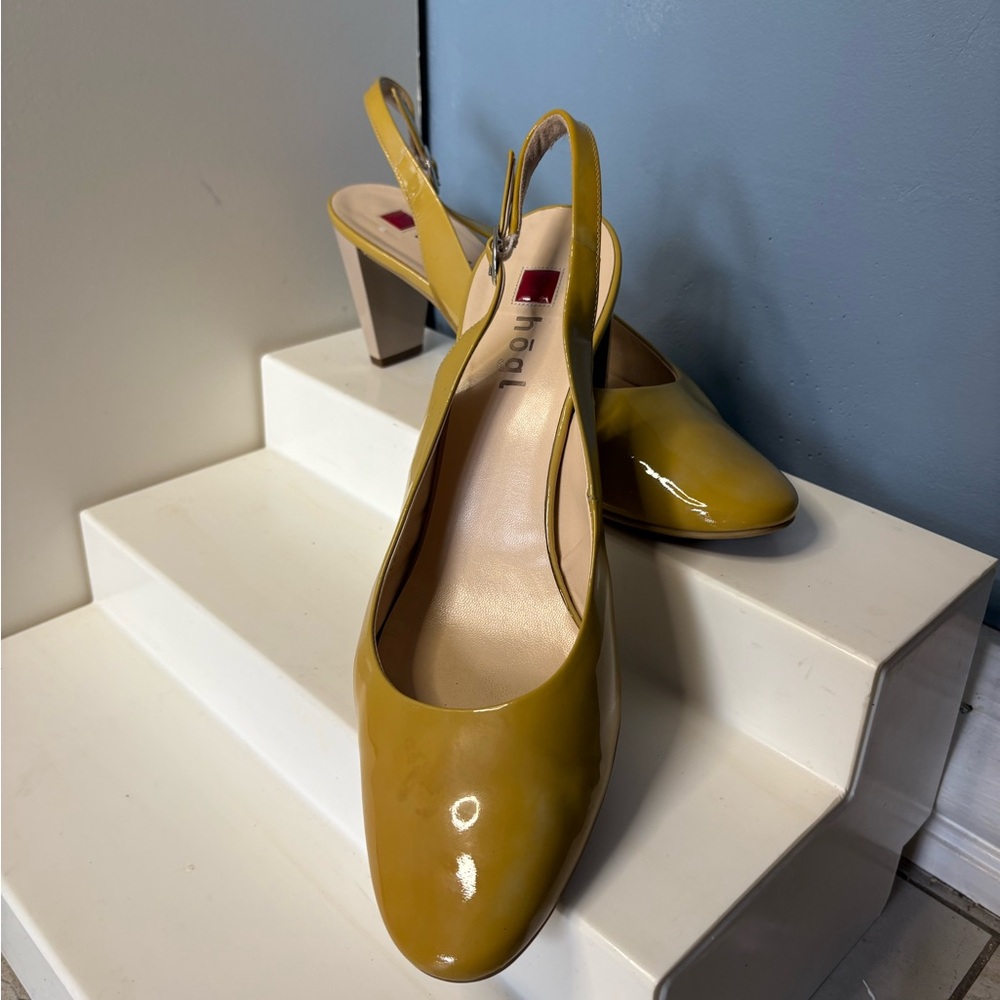Chic Mustard Slingback Heels